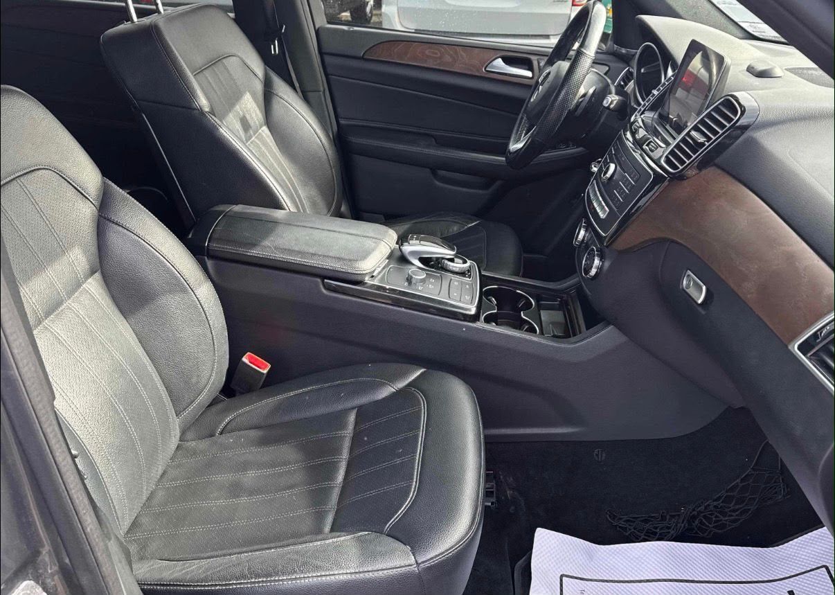 Mercedes-Benz GLE 400 photo 3