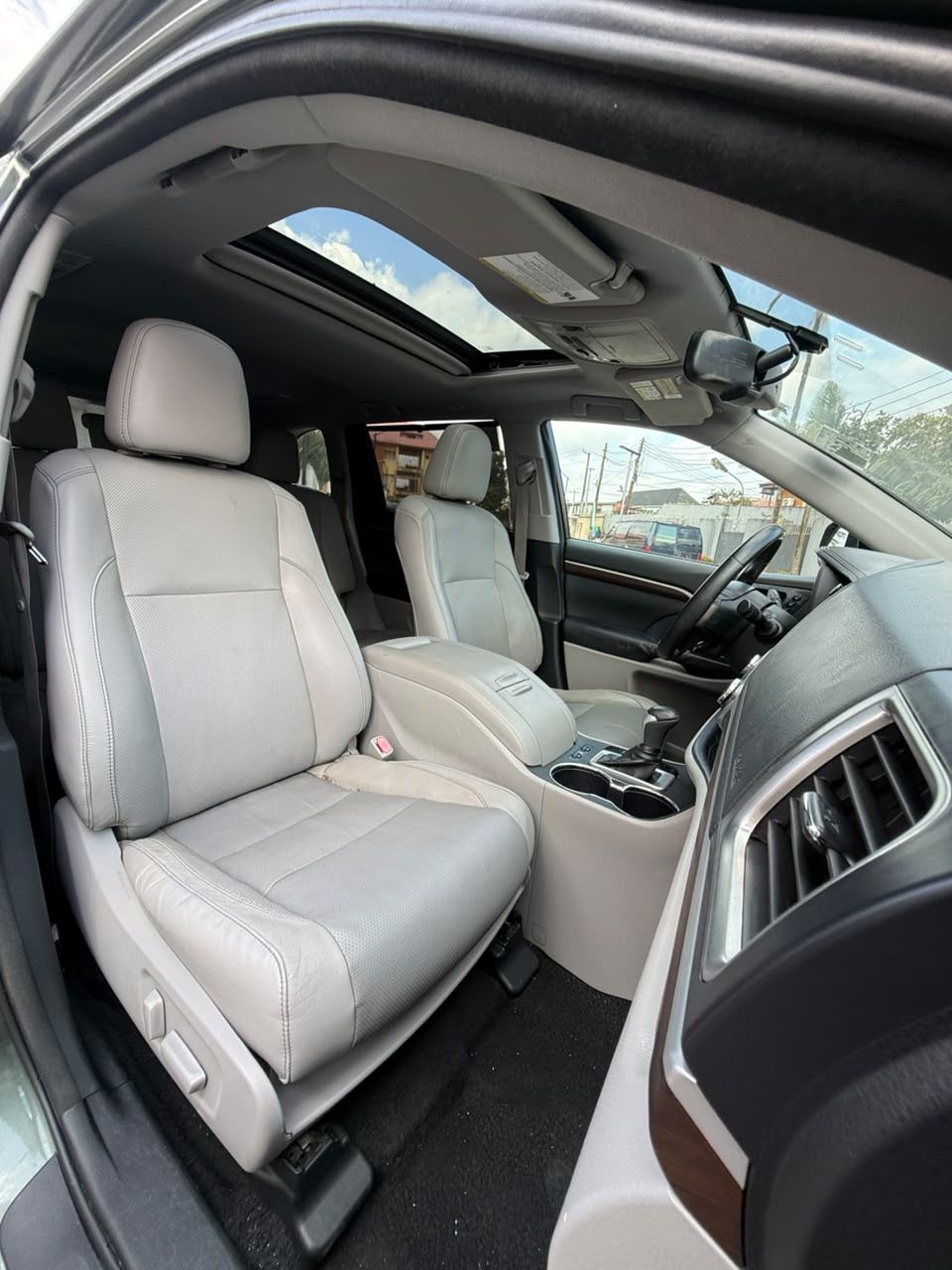Toyota Highlander photo 4